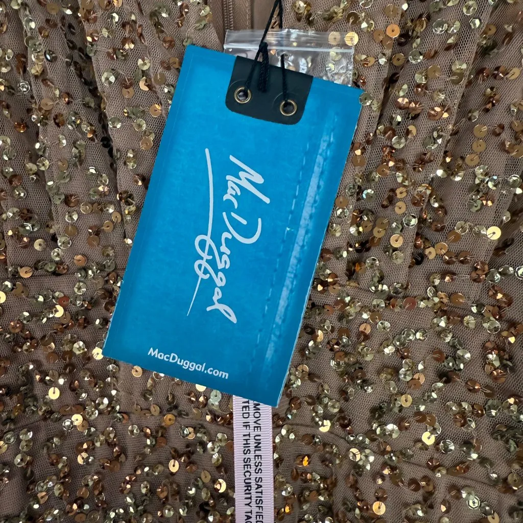 NWT Mac Duggal #10791 Long Sleeve V-Neck Sequin Gown Dress Bronze Size 2 NEW - Image 8