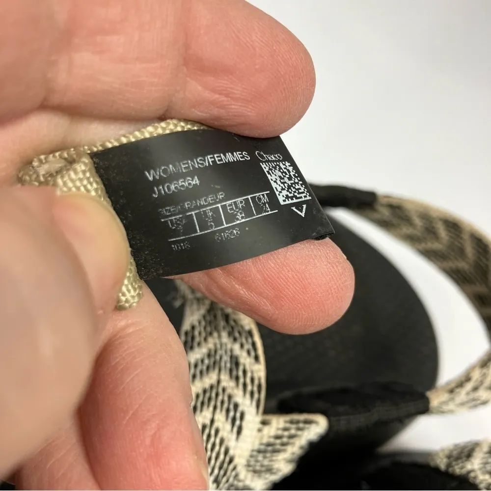 Chaco‎ Z2 sandals black & cream size 7 - Image 6