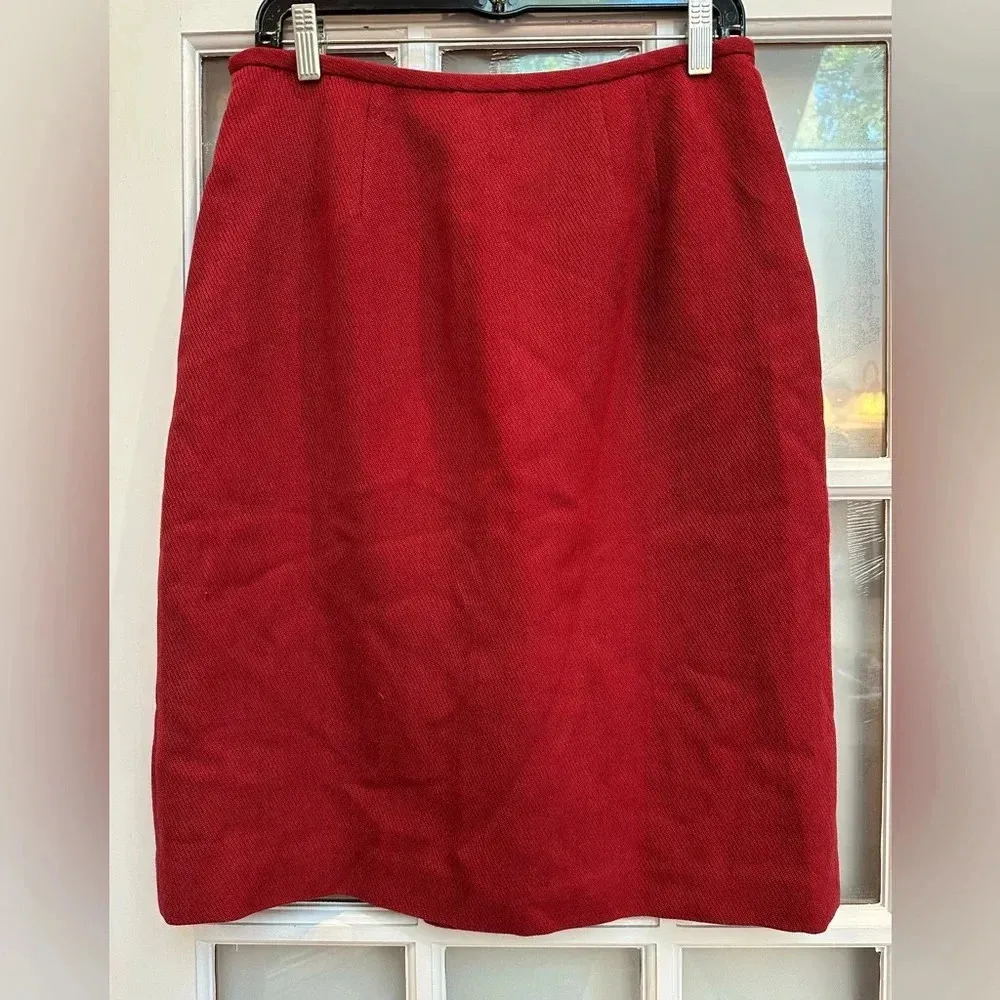 Ann Taylor LOFT 100% Wool Burgundy Floral Embroidered Beaded Pencil Skirt Size 8 - Image 2