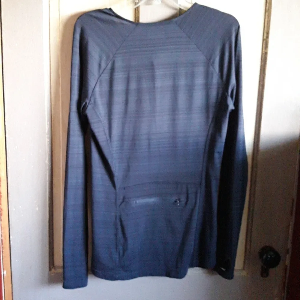 Athleta  Running Long Sleeve Shirt Navy Blue - Image 5