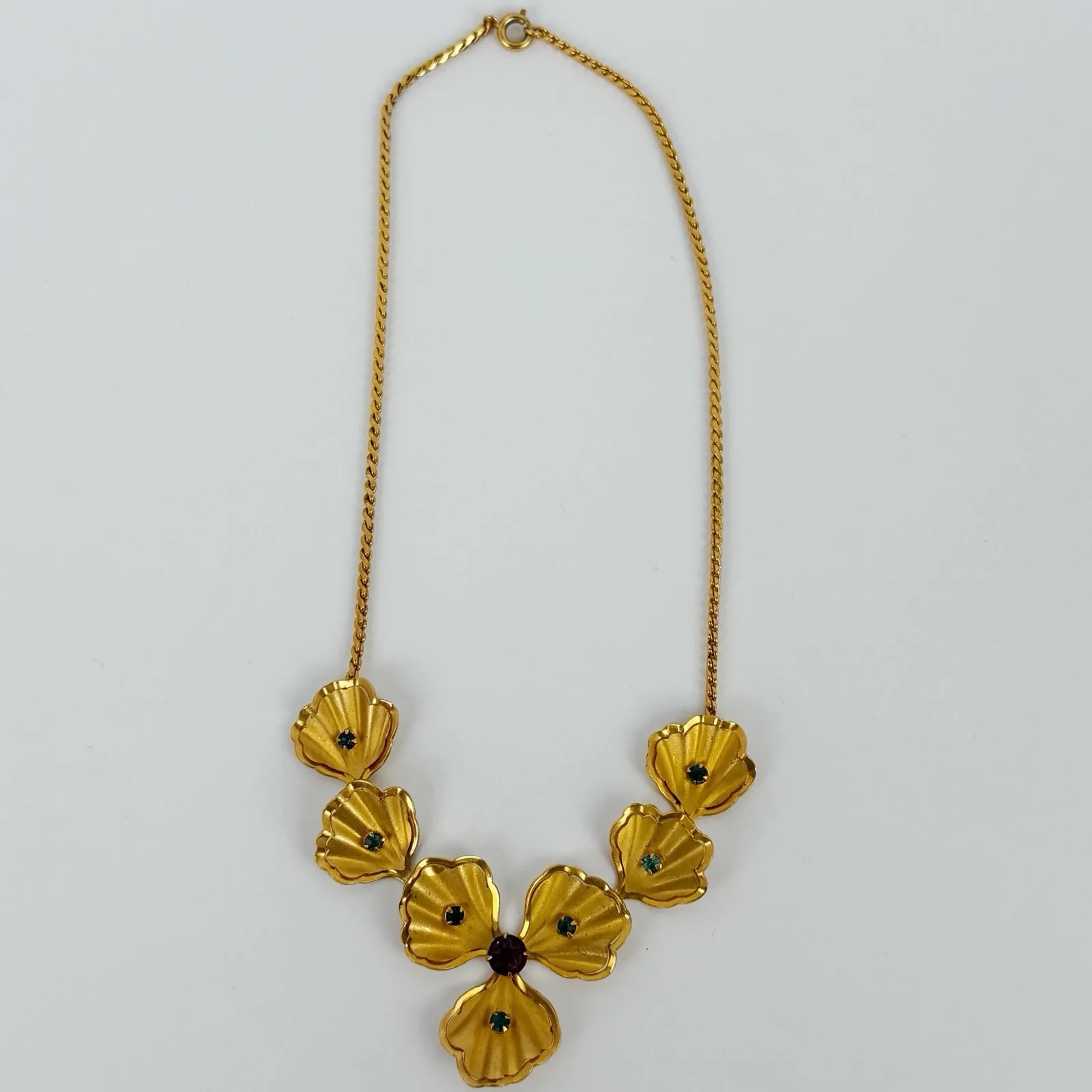 Vintage 1950s Gold Tone Water Lily Flower Necklace Red & Blue Rhinestones - Image 2