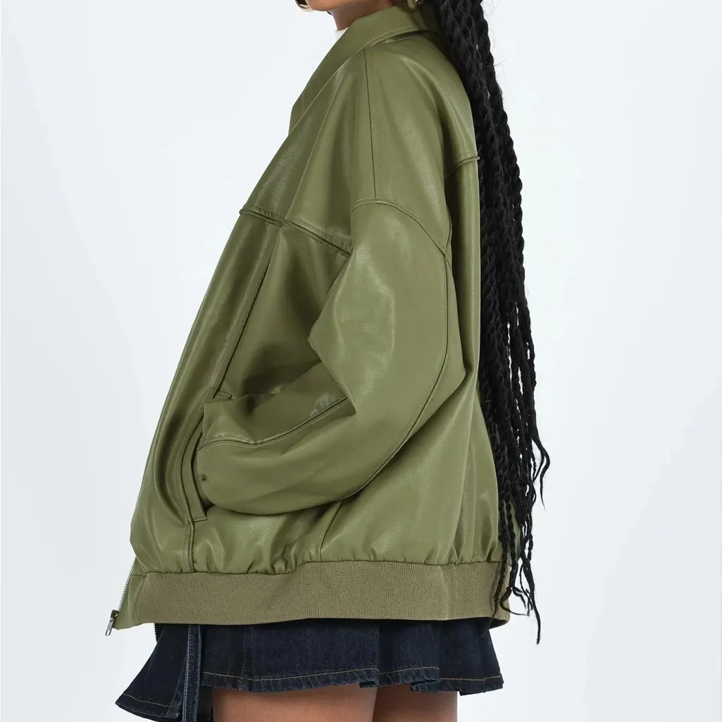 Princess Polly NWOT  Olive Bomber Jacket - Image 2