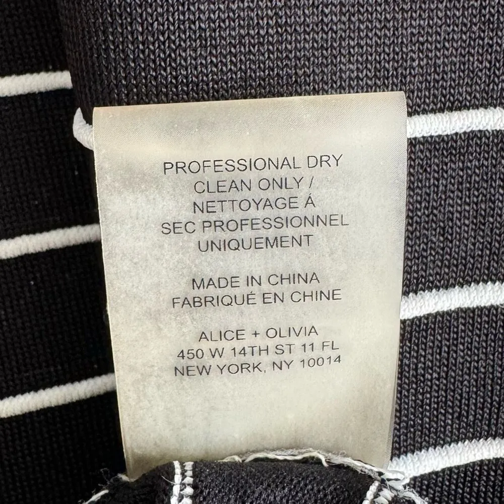 Alice + Olivia Clyde Striped Shift Dress (Medium) - Image 7