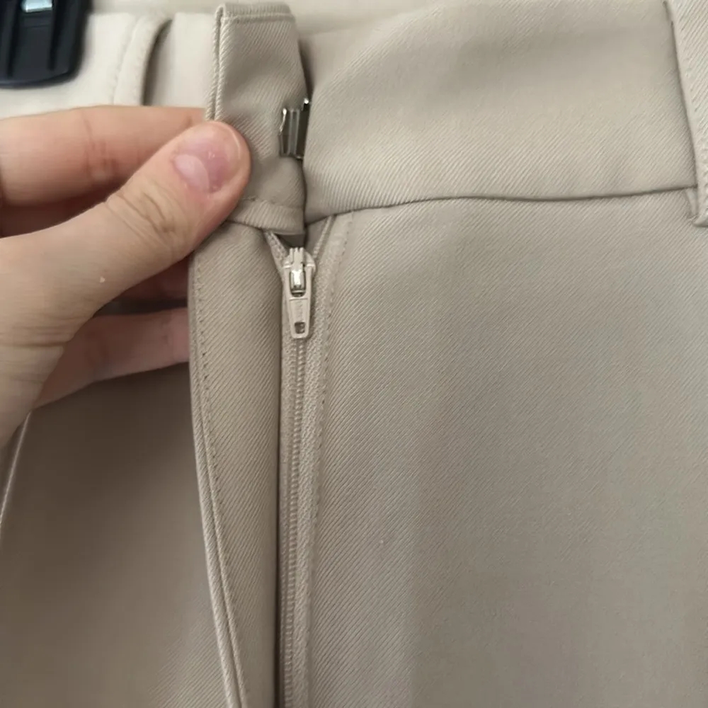 Commense Solid Wide Leg Pants Without Belt size small Tan - Image 4