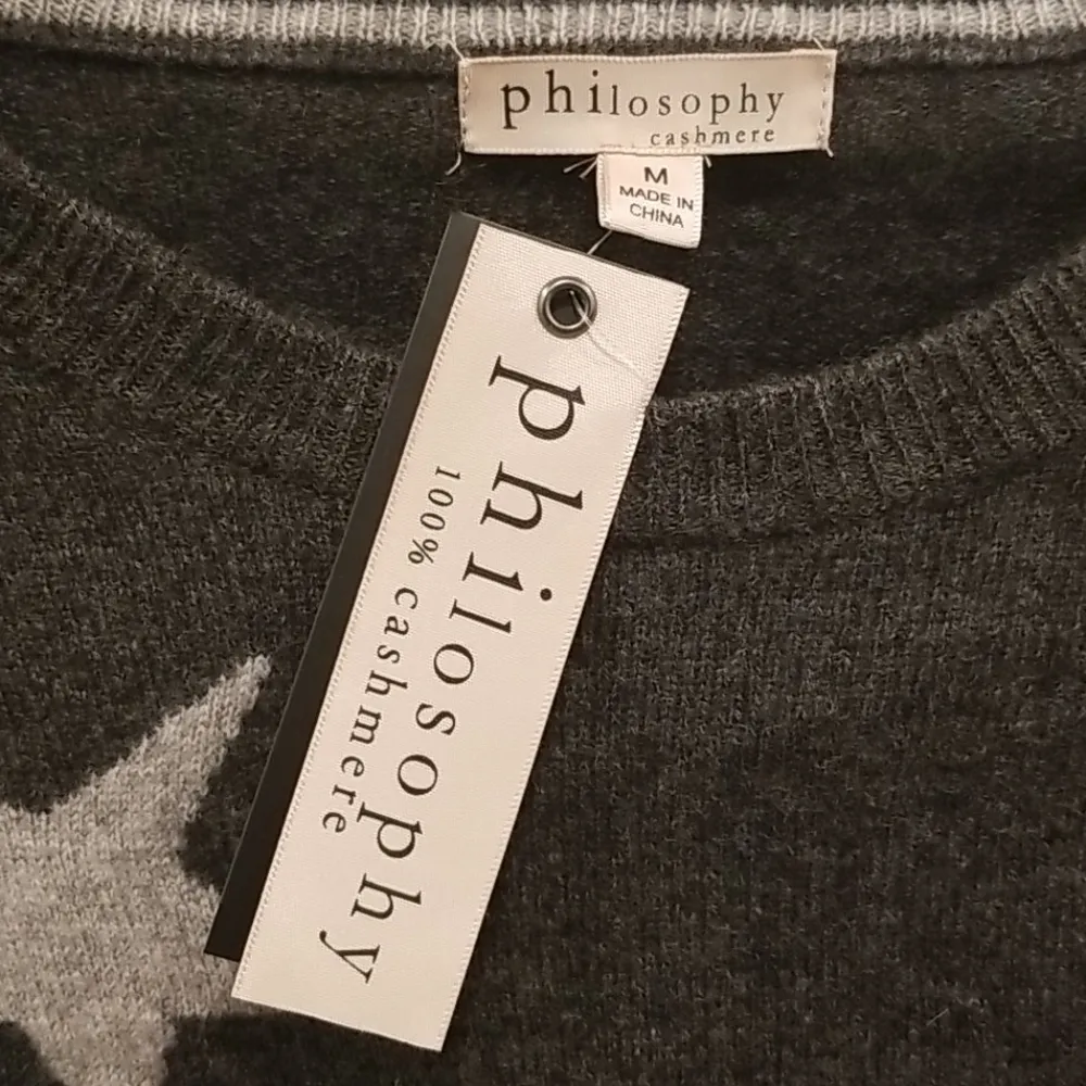 💕PHILOSOPHY💕 Cashmere Raglan Star Print Sweater Medium M NWT - Image 5