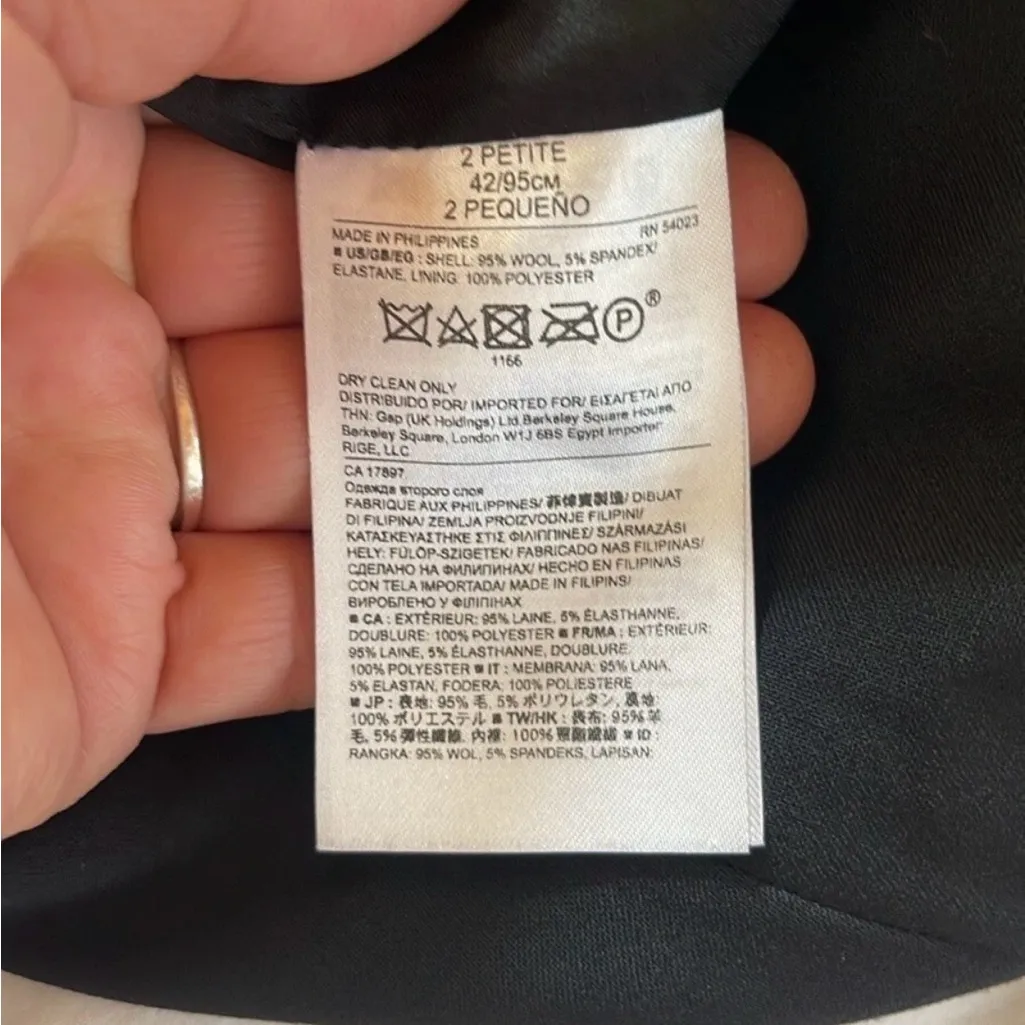 Banana Republic Black wool Pencil Skirt size 2P - Image 8