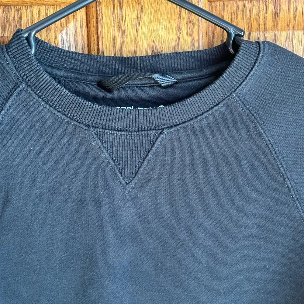 Carhartt Clarksburg Crewneck Pullover Sweatshirt size XS Black Gray - Image 3