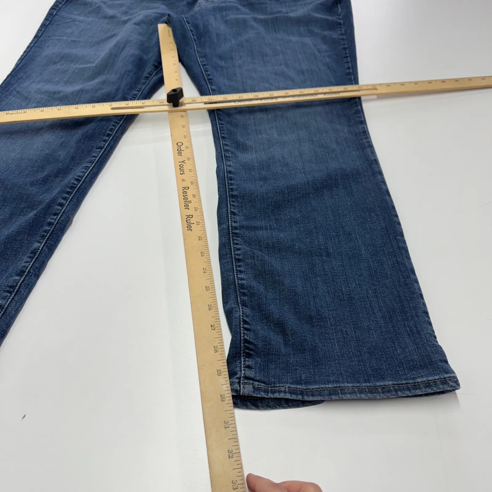 Levis Jeans Womens Size 24W Plus Size Blue Denim Classic Straight Leg - Image 10