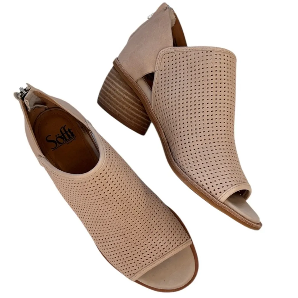 Like New Sofft Leather Carleigh Peep Toe Shootie Size 8.5 Retail $120.00 - Image 3