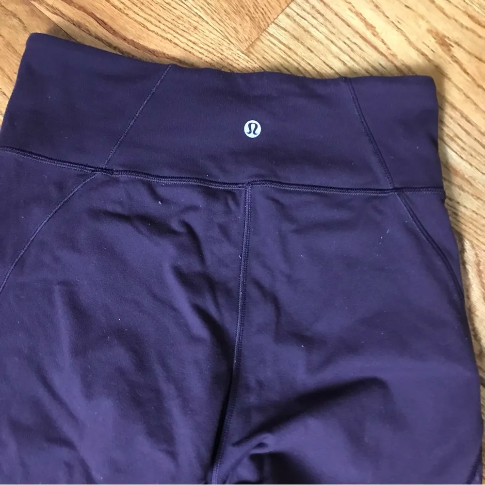 Lululemon Deep Purple Crop Legging - Image 4