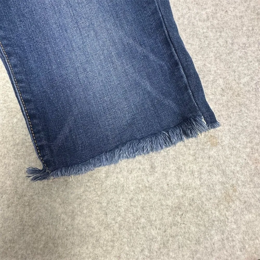 Gap Women's Size 6 Blue Denim Cut-Off Crop Shorts Casual Summer - Image 2