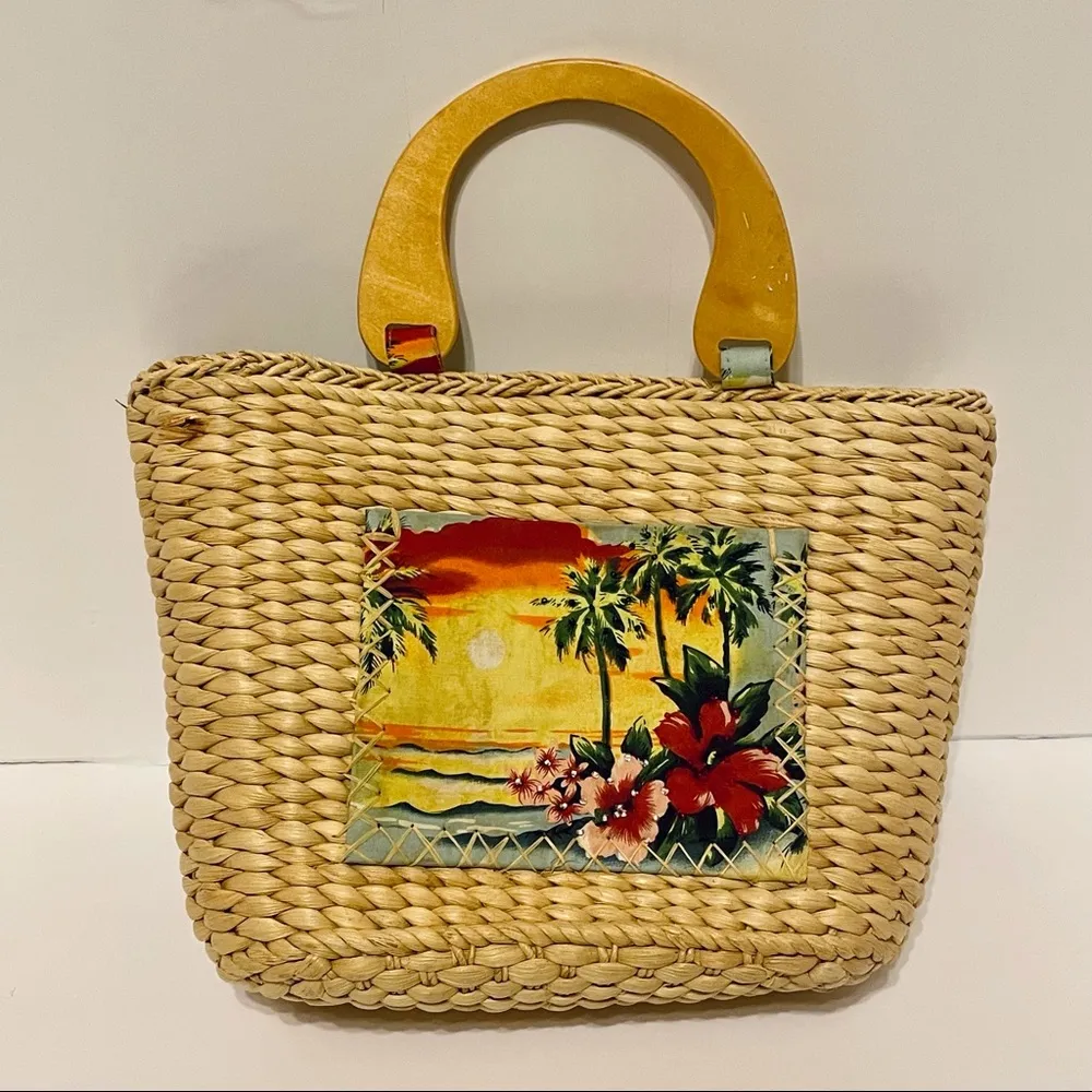 Tropical Island Woven Wicker Basket Purse - Image 3
