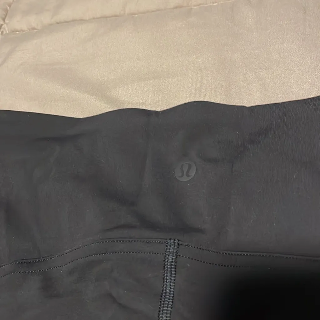 Lululemon instill crop 23” - size 10 - Image 4