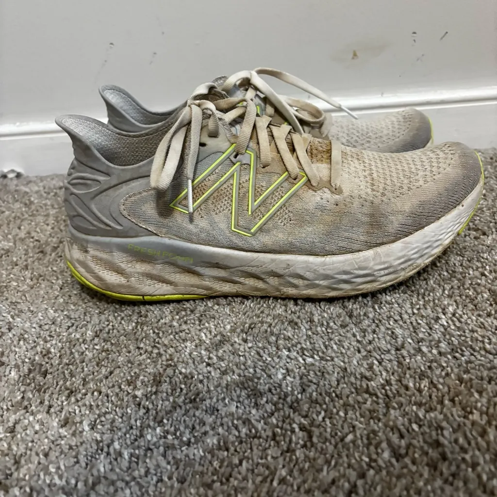 New Balance Women Fresh Foam 1080v11 running shoes White Bleached Lime Glow 10.5 - Image 3