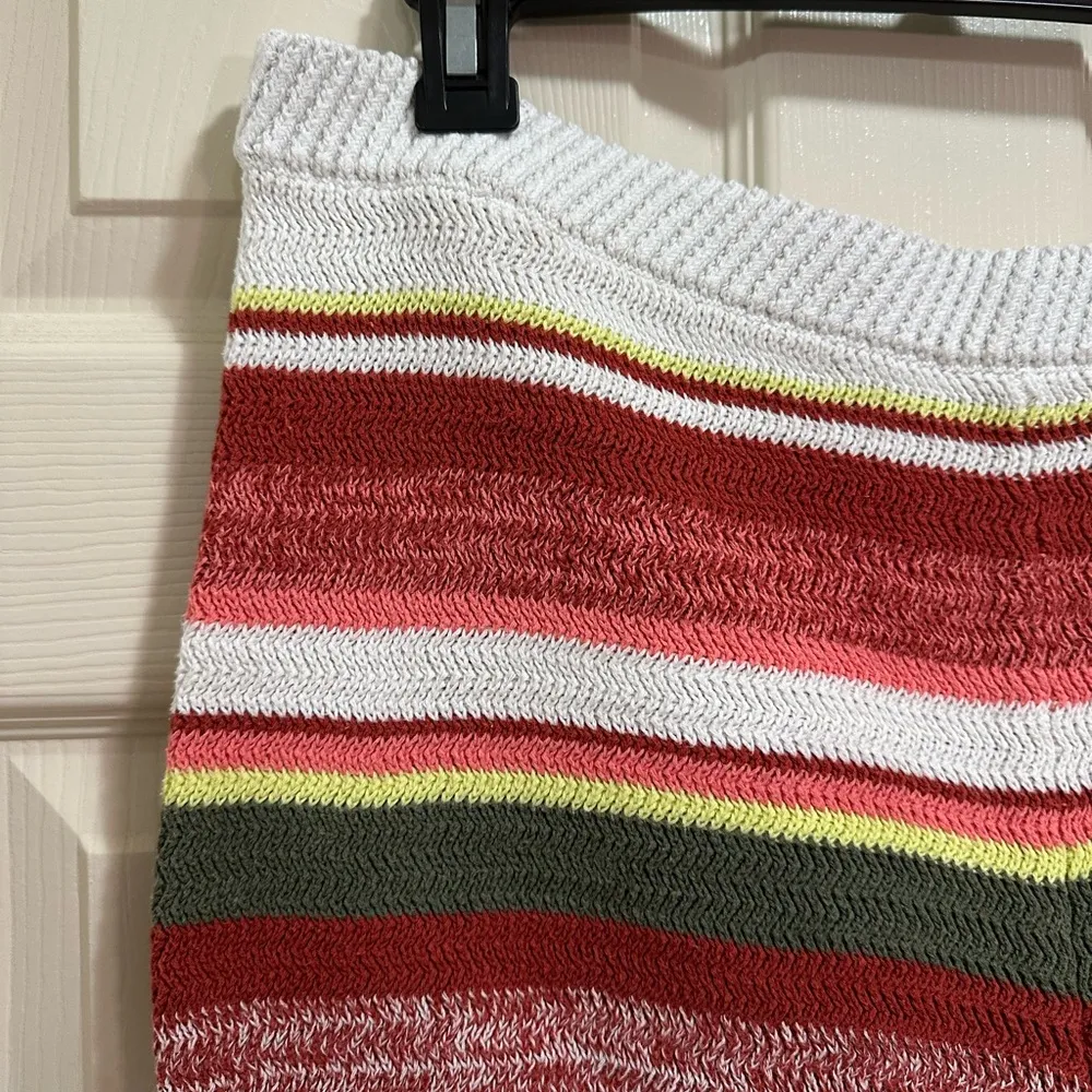 Women’s Aerie knit lounge shorts sleepwear red white green striped size XL - Image 2