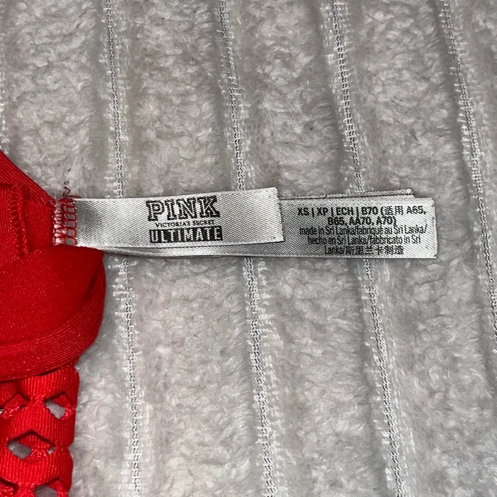 PINK and victoria’s secret sports bras bundle - size xsmall - Image 3