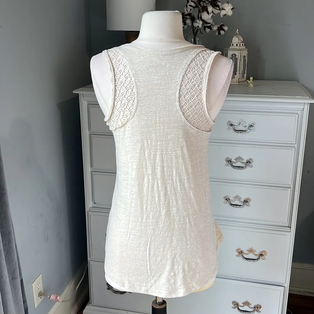 Red Camel Tank Top Womens Small Beige Crochet Lace - Image 6