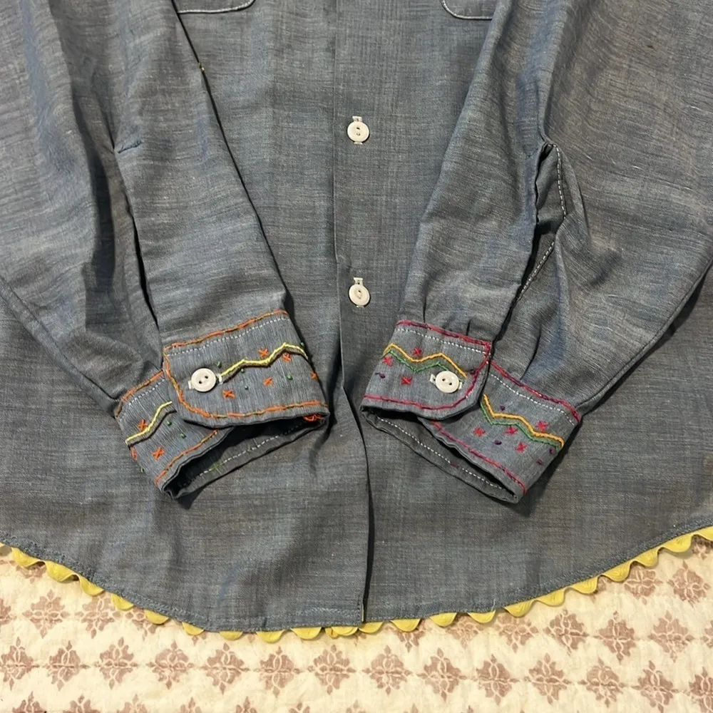 Vintage JC Penny Big Mac Chambray Hand Embroidered Mexican Fiesta Button Shirt Blue Size undefined - Image 9