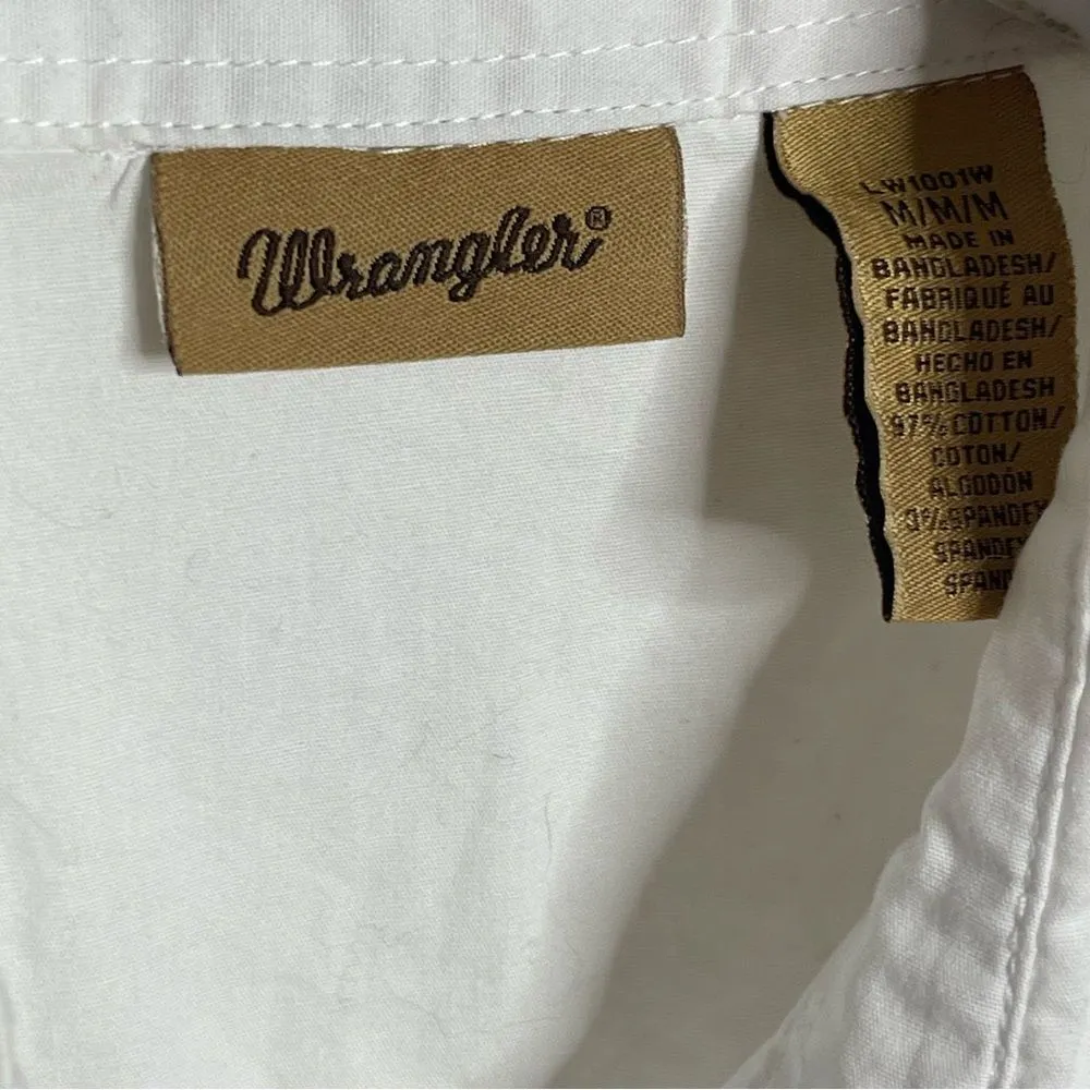Wrangler Size Medium Bejeweled Solid White Long Sleeve Button Up - Image 4