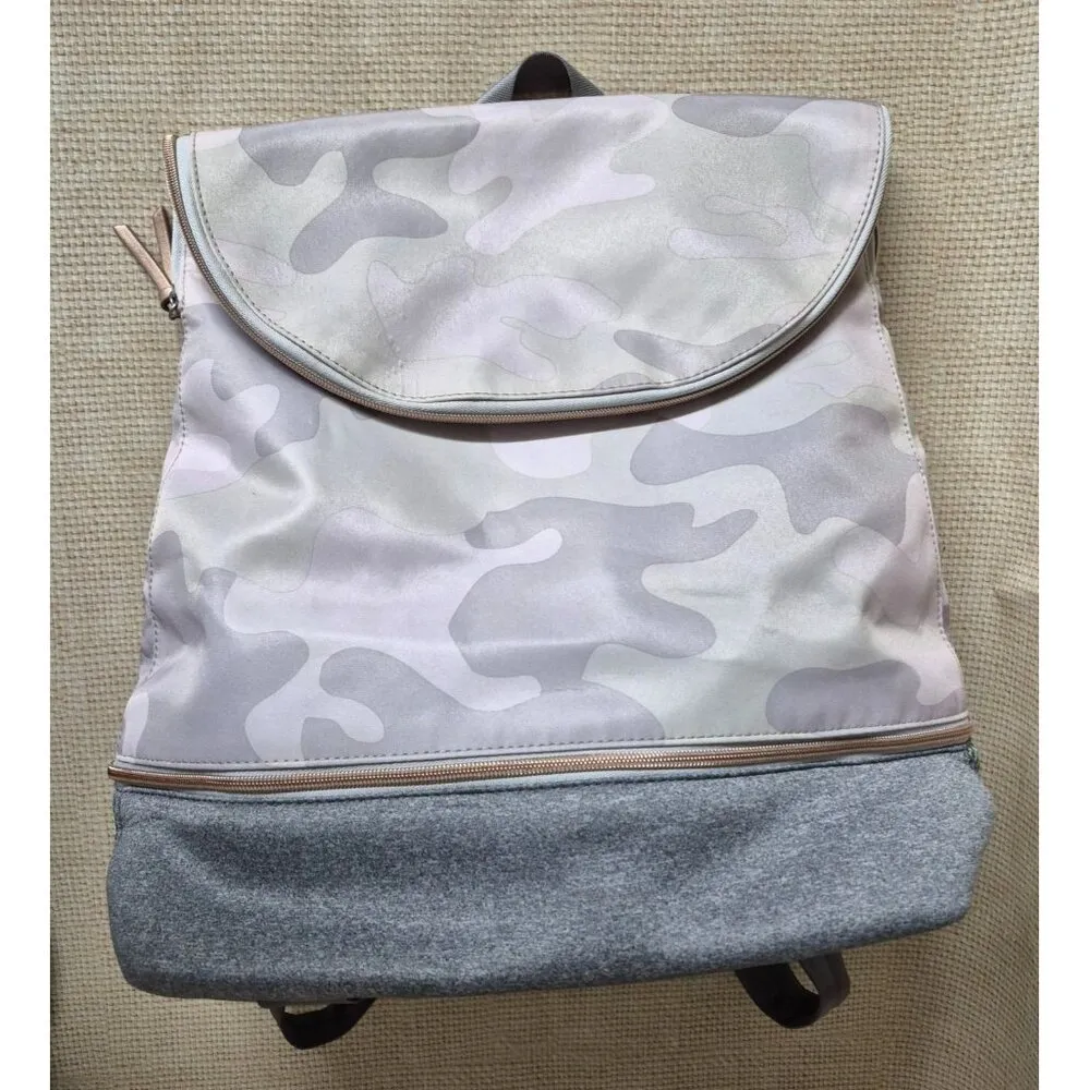 STELLA & DOT Blush Camo Camouflage “Crush It” Backpack Clean 2 Compartment - Image 4