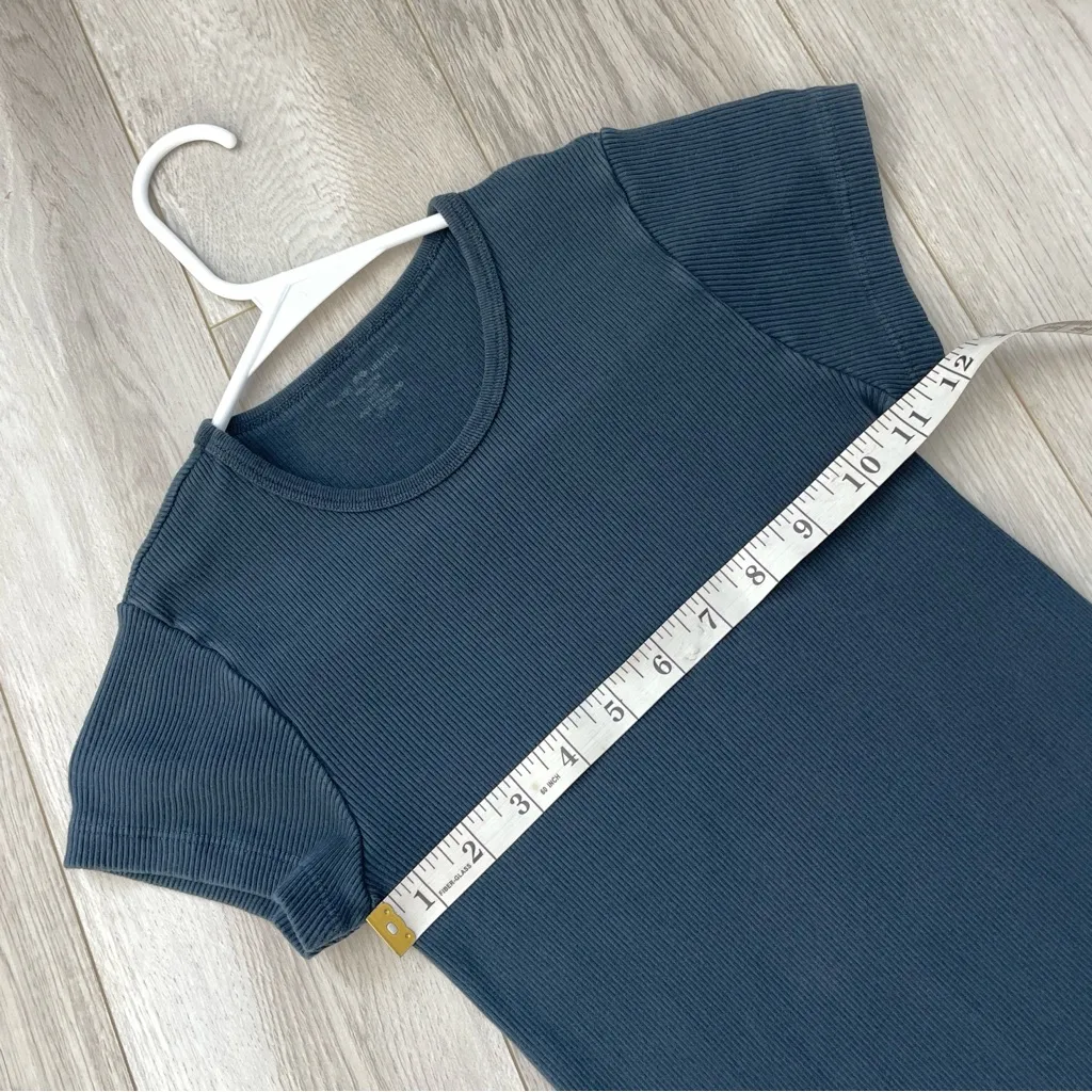 Brandy Melville Tshirt crew ribbed knit womens Navy Blue (one size) casual - Image 3