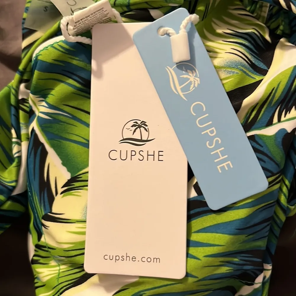 Cupshe Green Floral Palms 2 piece NWT - Image 8