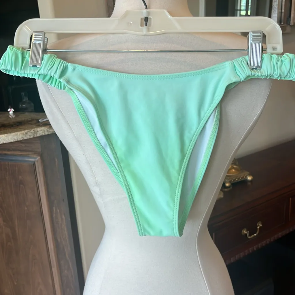 Mint Green Bikini Top Bottom Set Size undefined - Image 6
