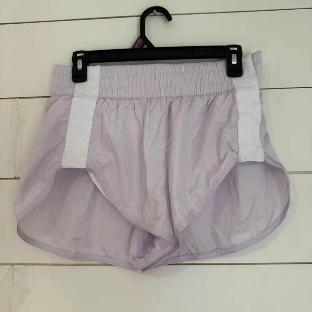 NWOT FREE PEOPLE Trail Angel Shorts shorts Small activewear athletic - Image 2