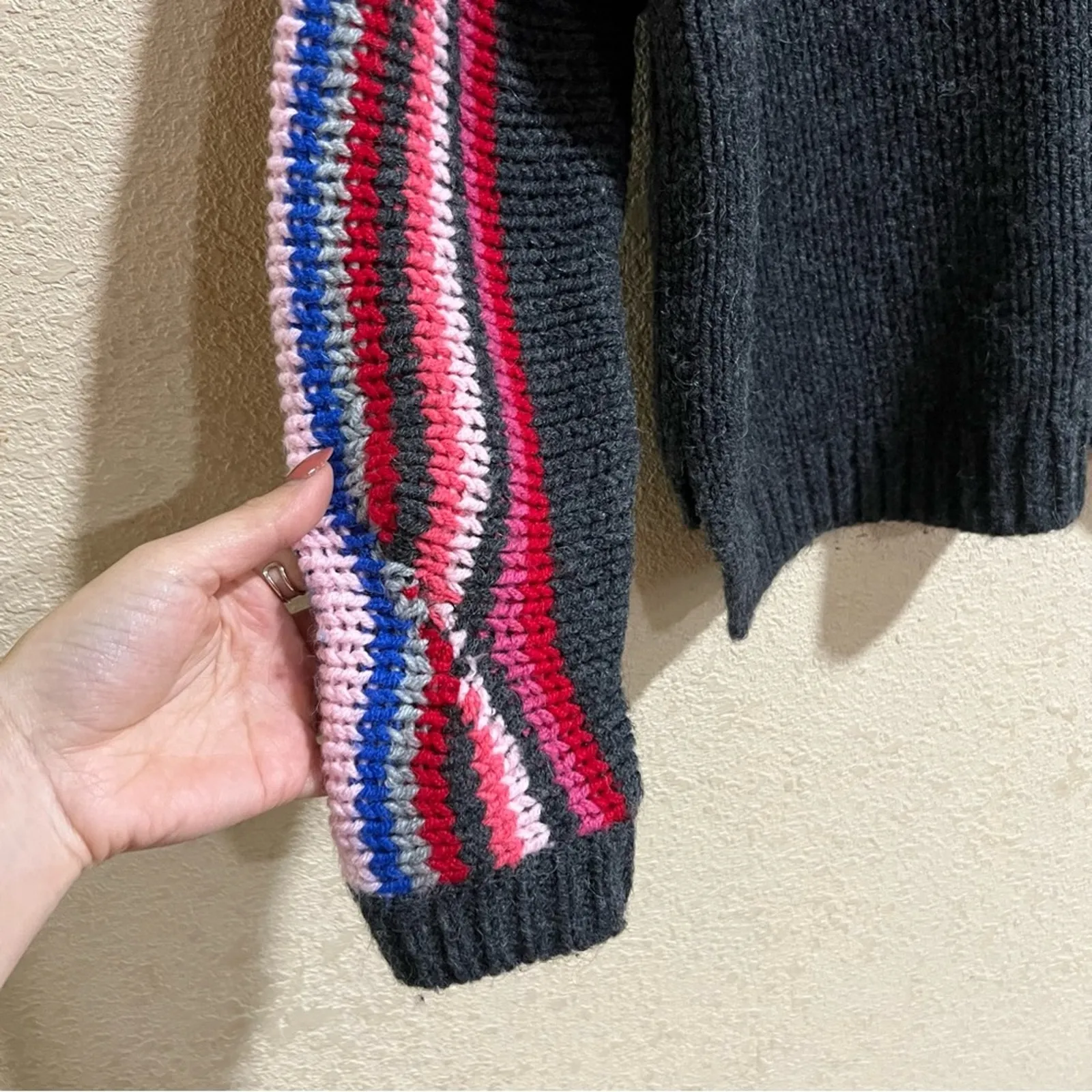 Xirena Teton Apres Ski gray knit striped high low sweater - Image 9