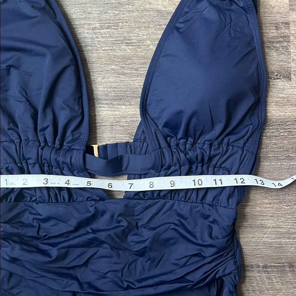 Carmen Marc Valvo Plunge-Neck Ruched One-Piece Swimsuit, Martime Sz 10⚫️ - Image 8