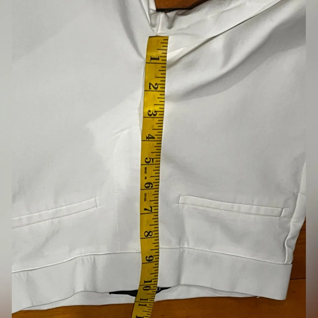 Zara cropped flare pants in white Size Small - Image 9