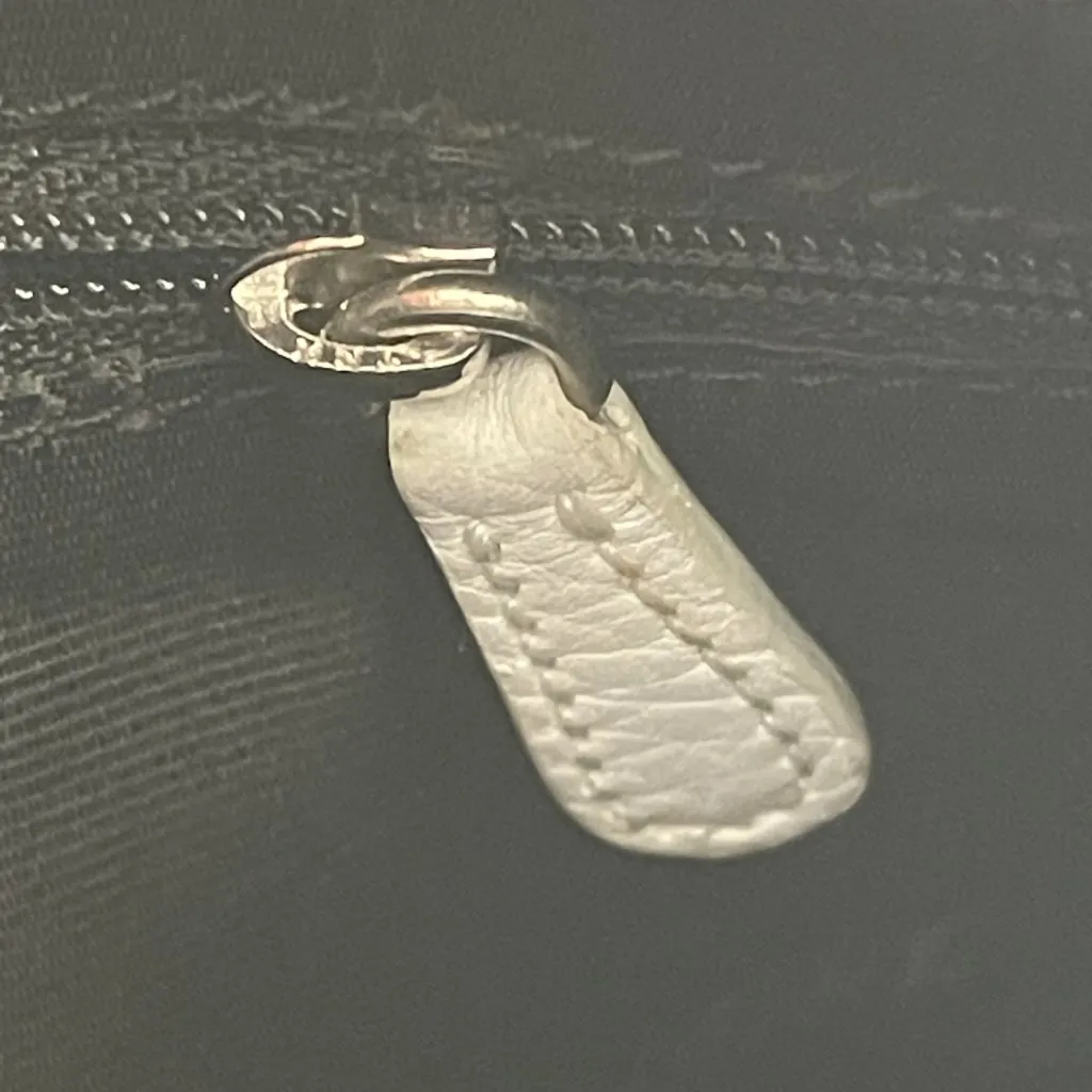 Loewe Vintage White Pebbled Leather Buckle Flap Crossbody Bag - Preowned - Image 12