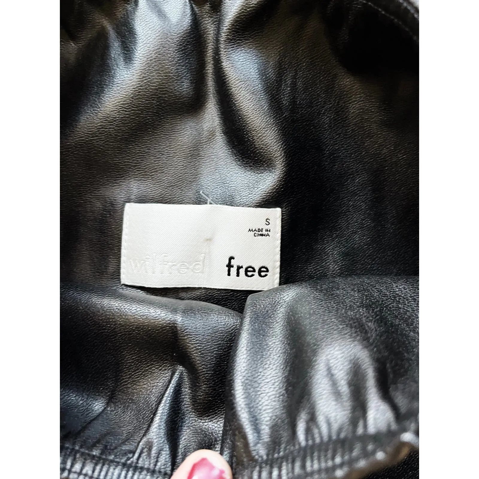 WILFRED Vegan Leather Leggings Black Pants Stretchy Sculpts High Rise Small EUC - Image 6