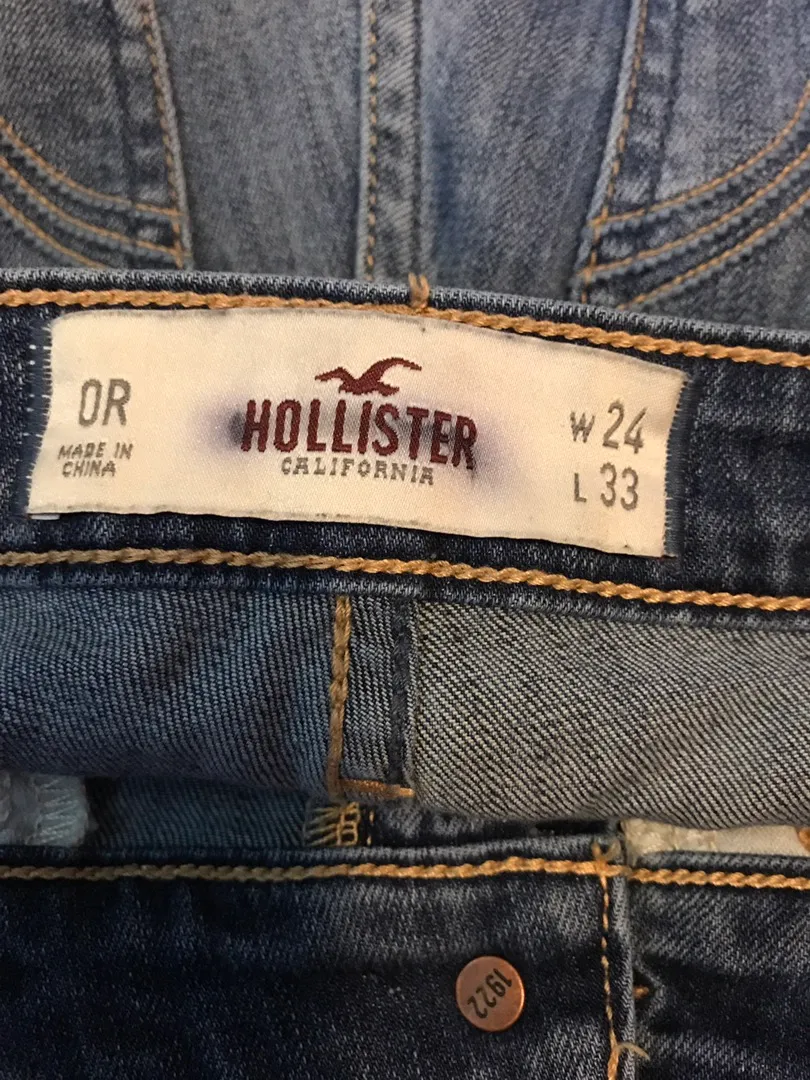Hollister Bell Bottom Jeans - Image 6
