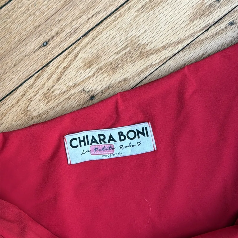 CHIARA BONI LA PETITE ROBE Red One-Shoulder Dress size large - Image 8