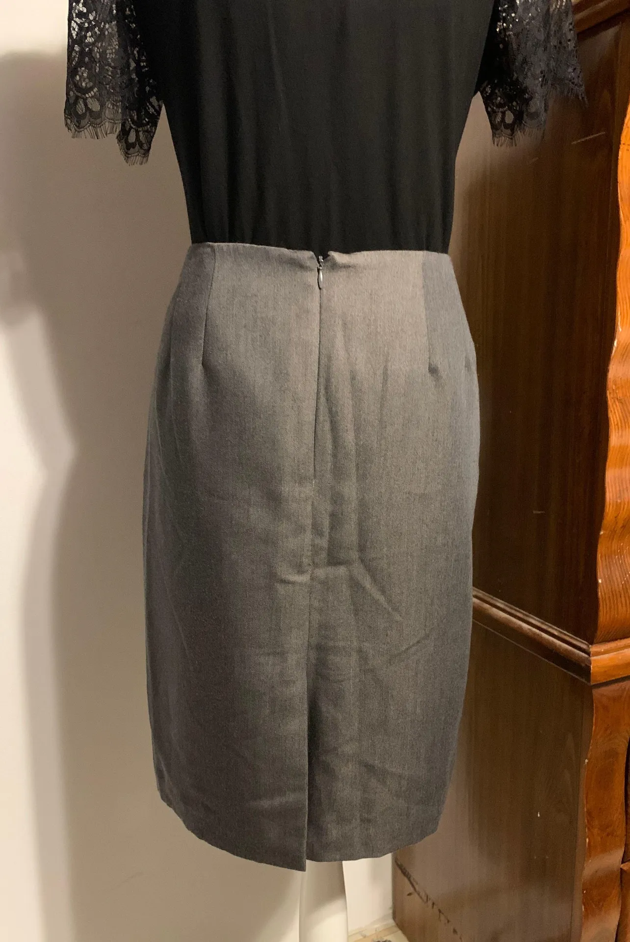 Alia Gray Pencil Skirt Size 12 - Image 2
