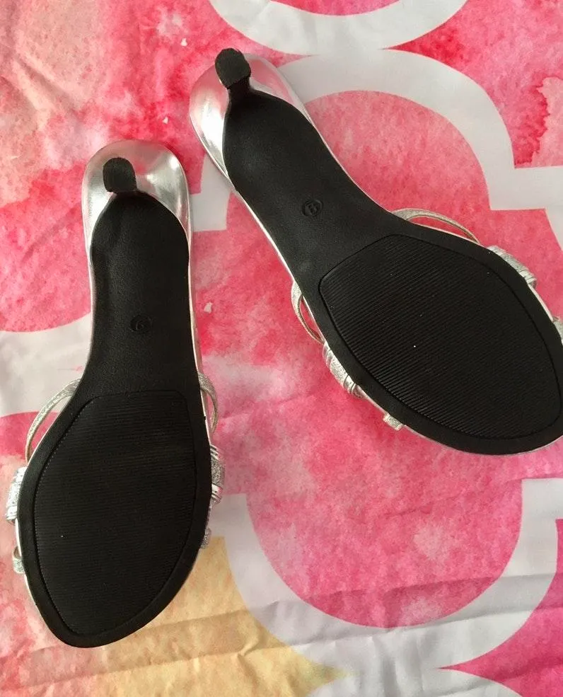 Silver Heels, Size 9 - Image 8