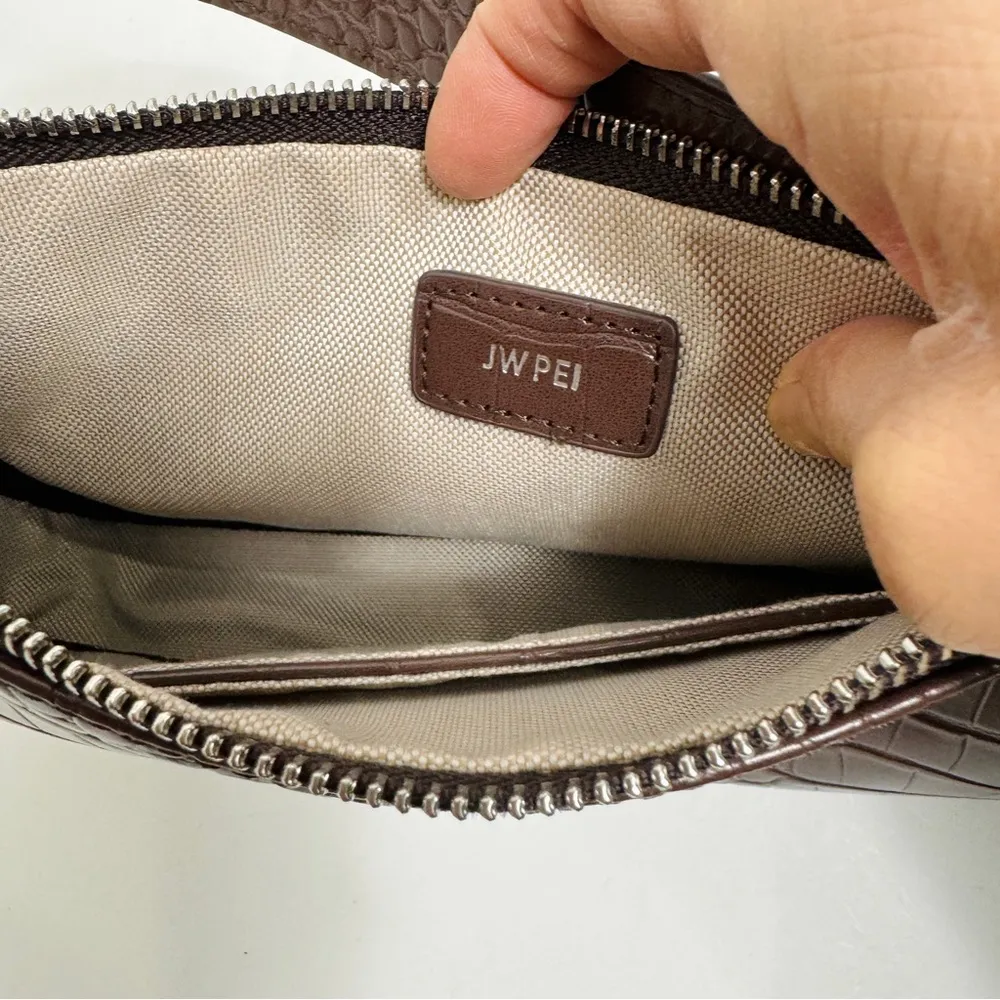 JW PEl Women's Shoulder Handbag in faux leather Brown Croc - Image 7