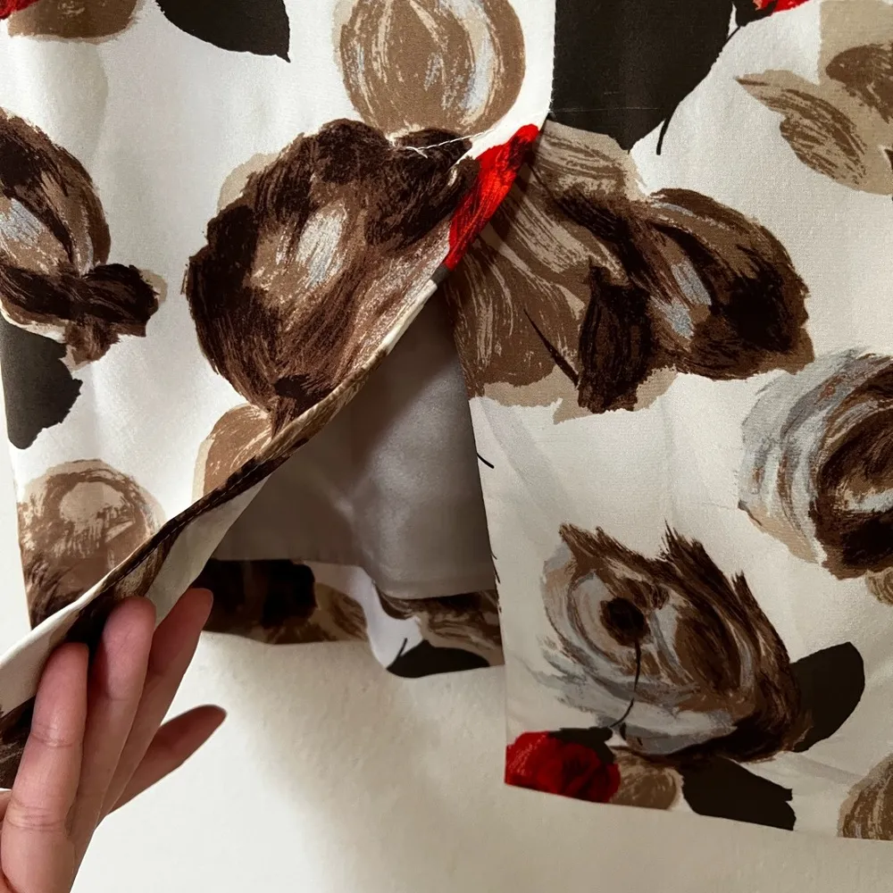 DOLCE & GABANNA Floral Silk Knee Length Pencil Skirt Sz 38 (S) - Image 4