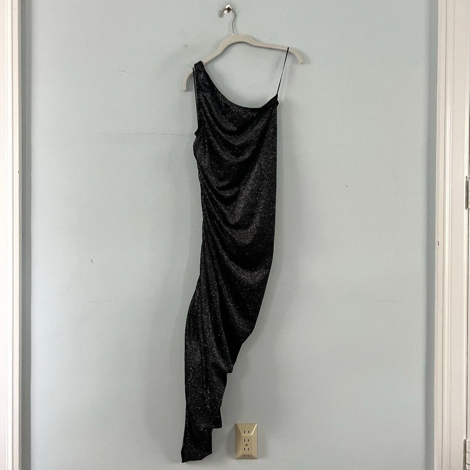 NWT Gibson Latimer Black Velvet Silver One Shoulder Asymmetric Ruched Midi Dress - Image 2
