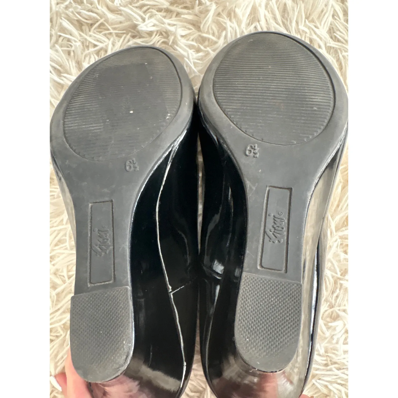 Fioni Women Black Patent Wedge Heels Round Toe Embellished Size 6.5 NWOT - Image 7