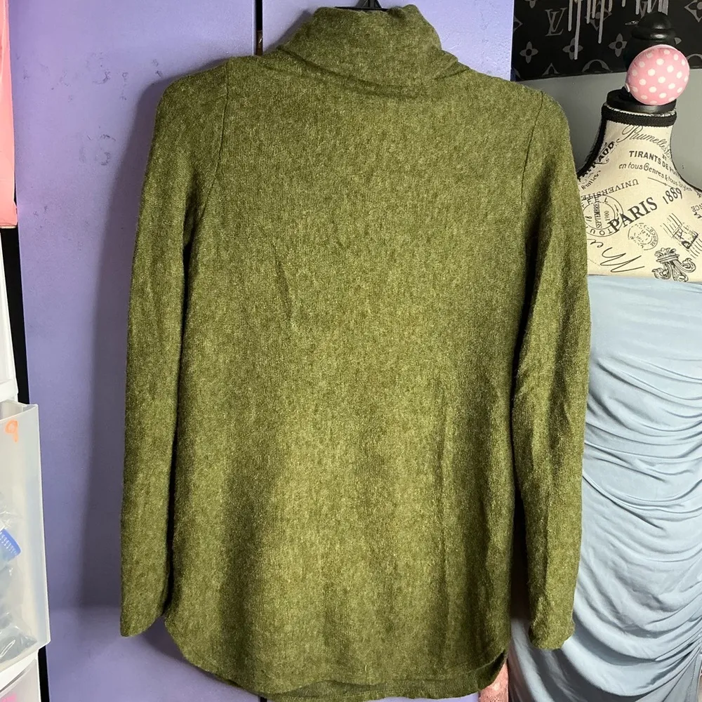 Olive Green Women's Sweater Size L - Image 2