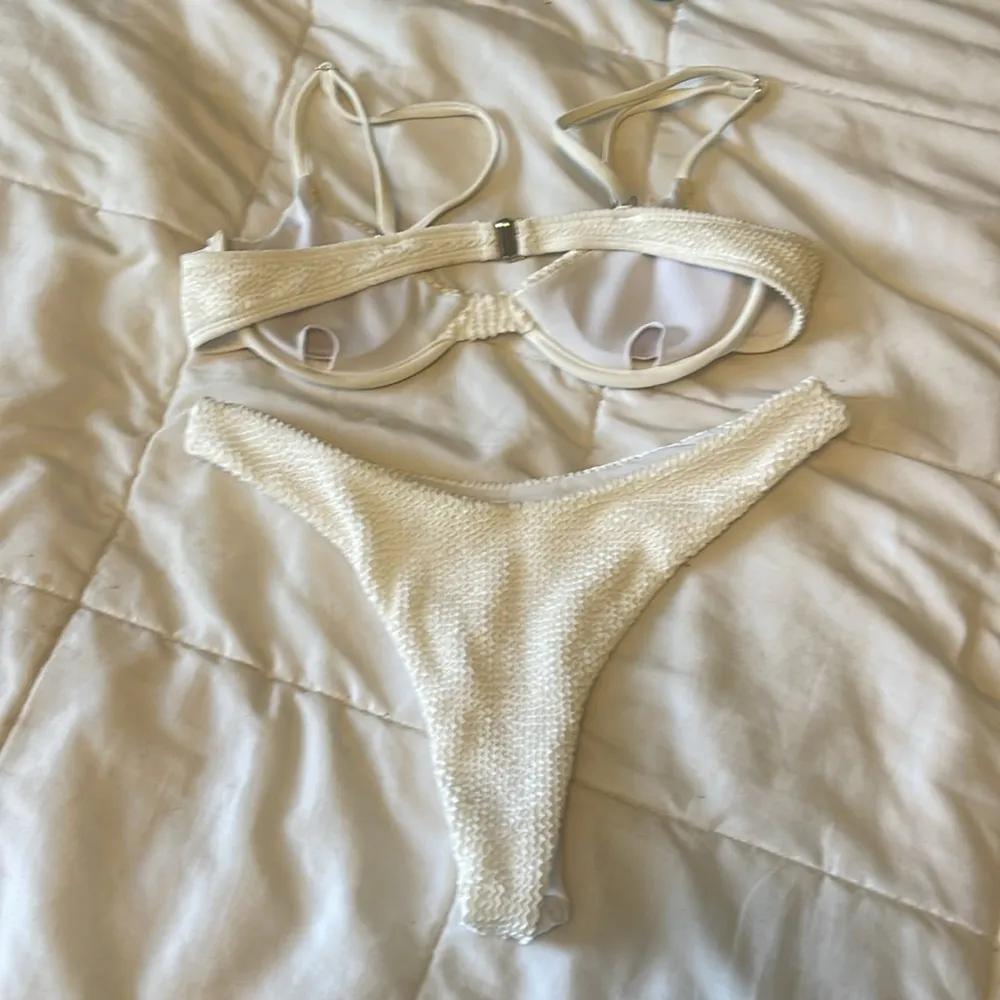 White bikini - Image 2