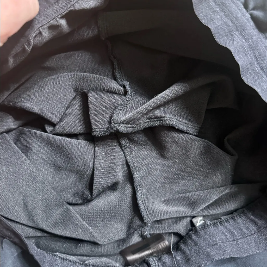 Gymshark Black jogger pants. - Image 5