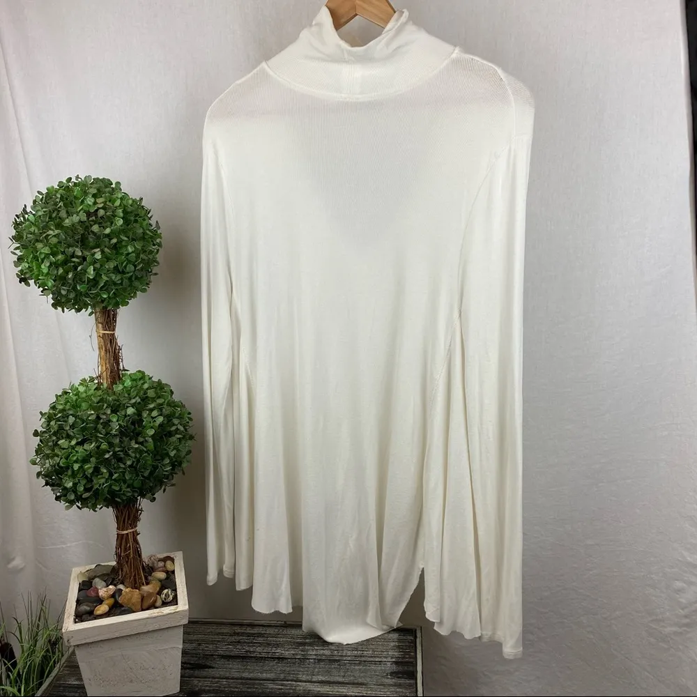Free People White Ribbed Long Sleeve V Neck Oversized Drape Top M - Image 3