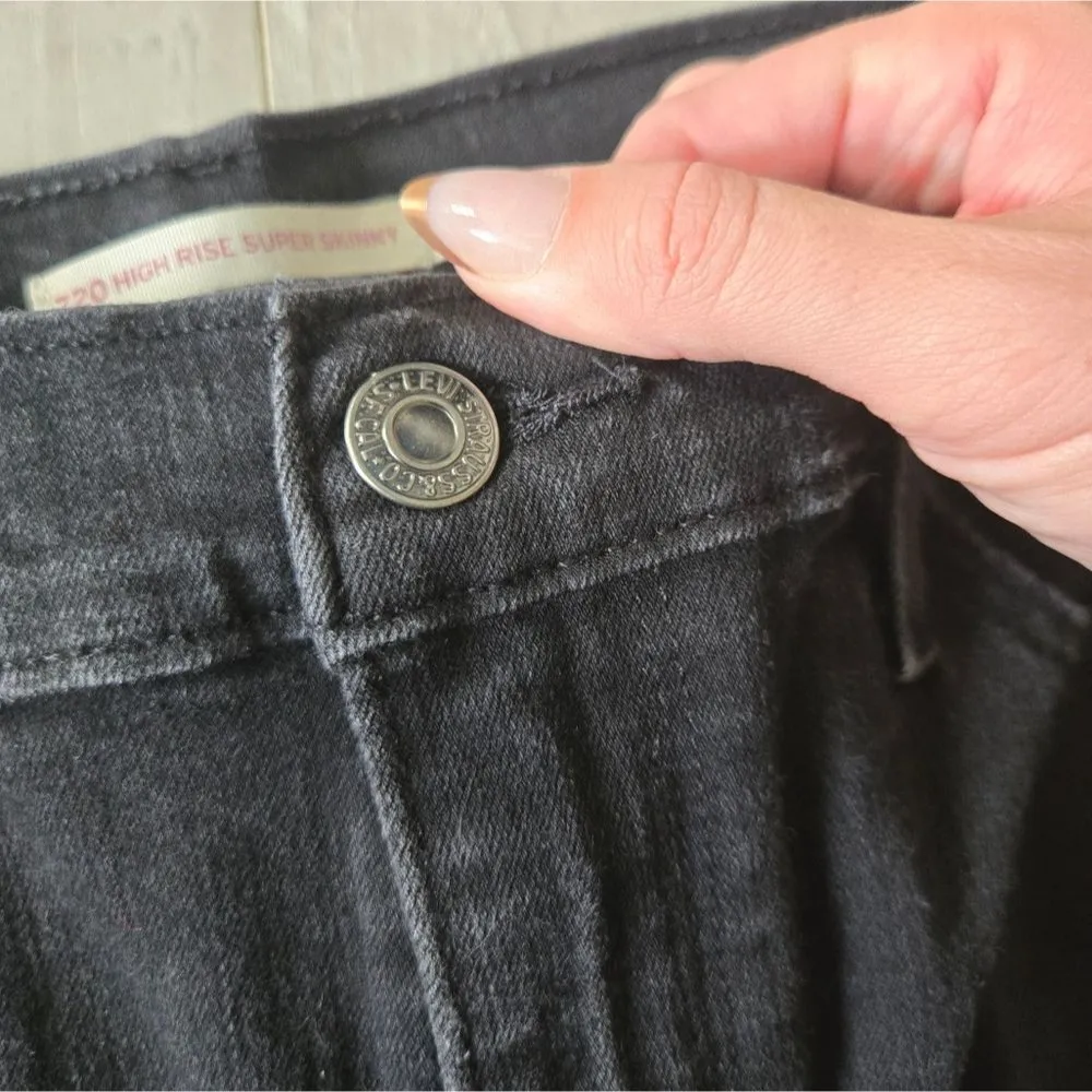 Distressed Women’s Black 720 High Rise Super Skinny Jeans Size 29 Levis Grunge - Image 6