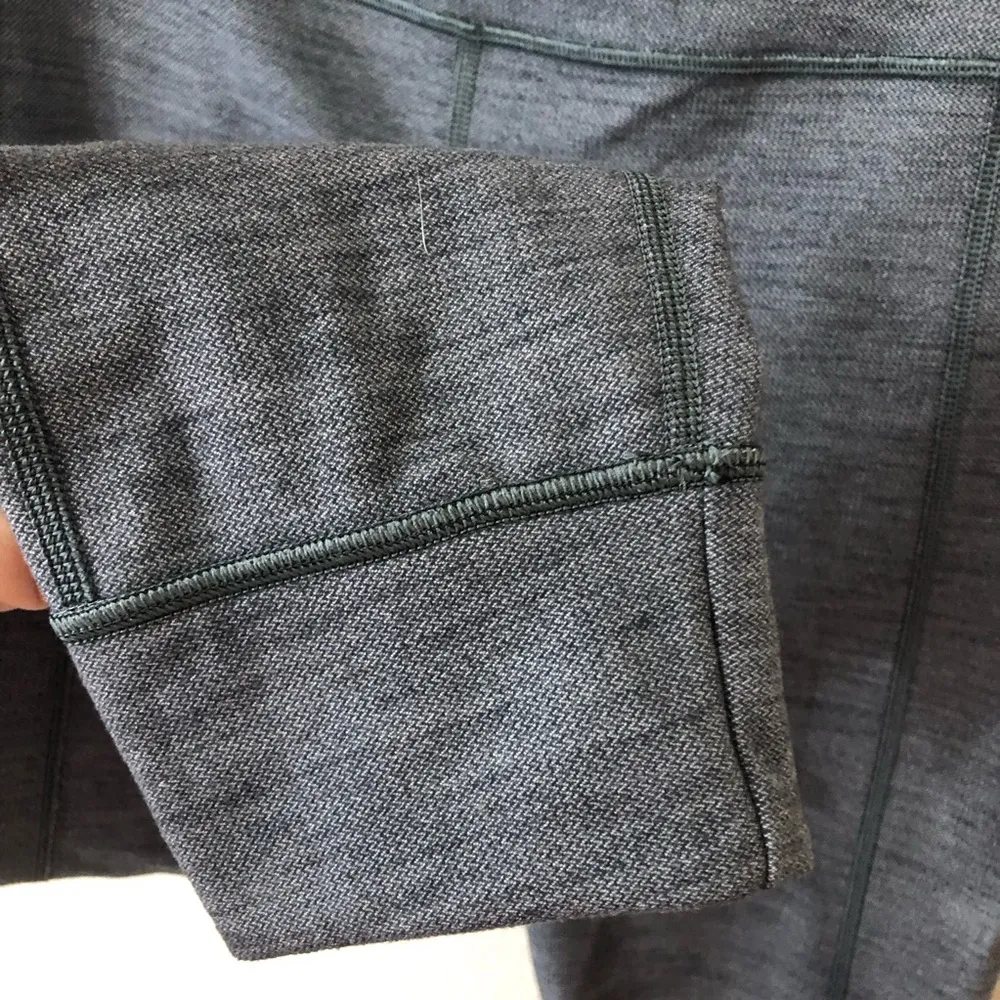 KUHL Womens M Transcendr Leggings Reversible Heather Grey/Black - Size Large - Image 4