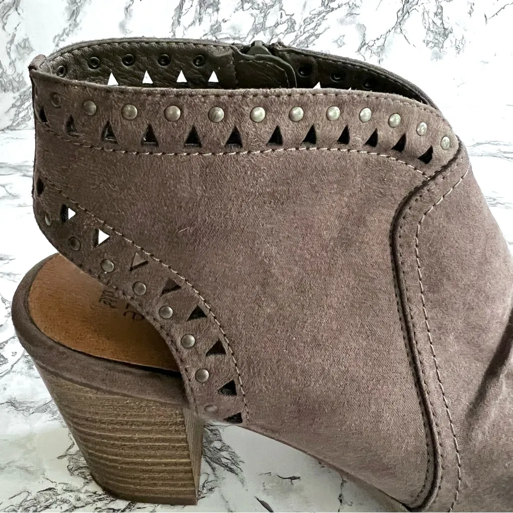Sonoma Ankle Booties Open Toe Faux Suede 10 Ortholite Block Heel Cutouts Taupe - Image 9
