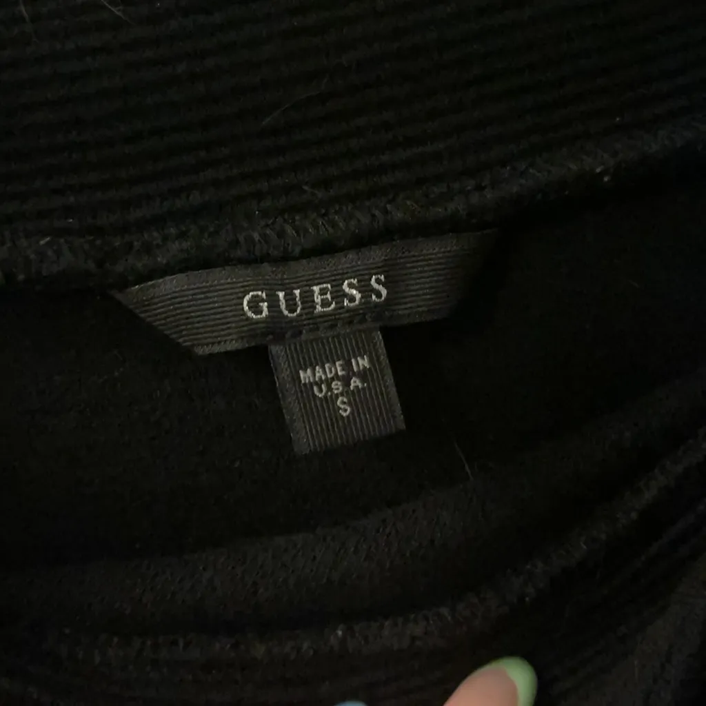 MOVING SALE - GUESS black off shoulder crop top - Image 6