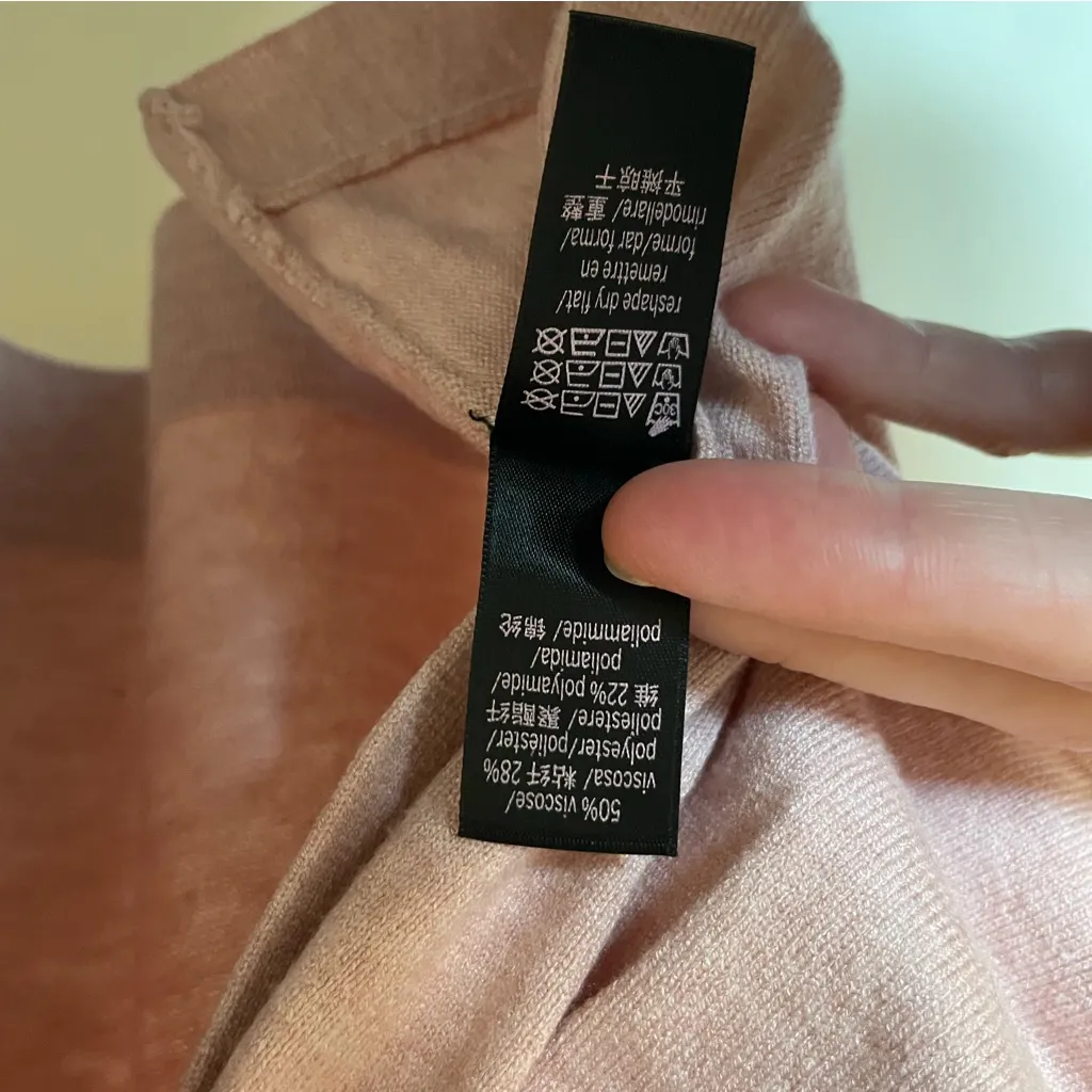 Victoria’s Secret Baby Pink Open Back 3/4 Sleeve Balletcore Sweater Small - Image 5